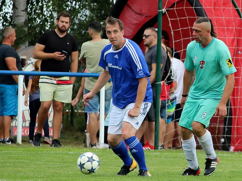 Z pátého ročníku charitativního turnaje 'O pohár Generali pojišťovny' ve Zbraslavicích.