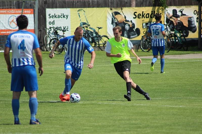 Z fotbalového utkání okresního přeboru Církvice - Křesetice