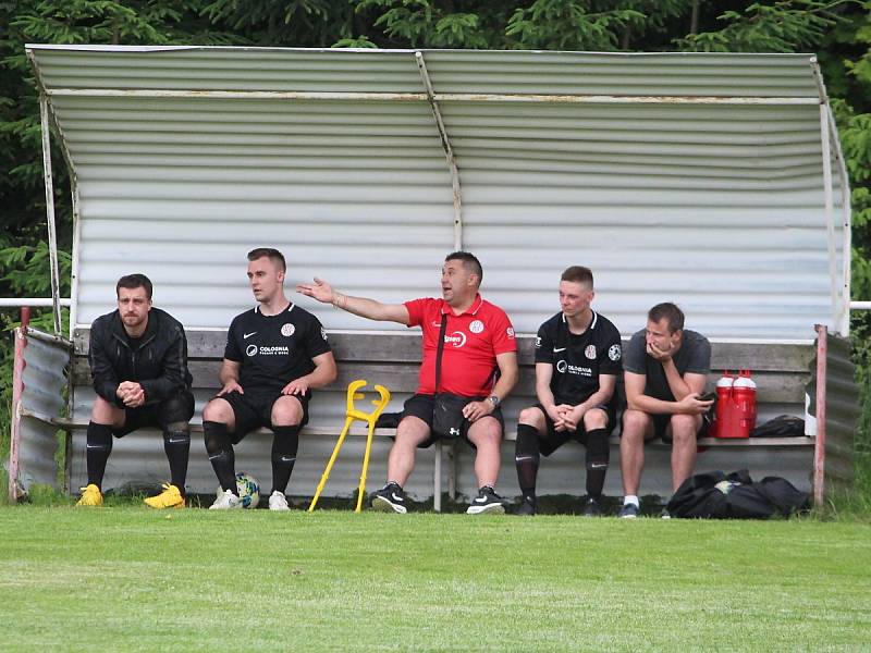 Letní liga Pivovaru Kutná Hora: TJ Sokol Červené Janovice - SK Malešov 7:3 (3:1).