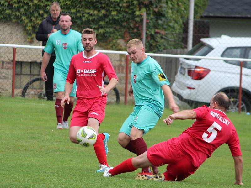 Fotbalová III. třída: TJ Sokol Červené Janovice - SK Kluky 7:1 (1:1).