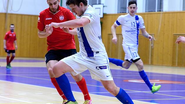 19. kolo CHANCE futsal ligy: Benago Zruč n. S. - FC Tango Brno 4:2.