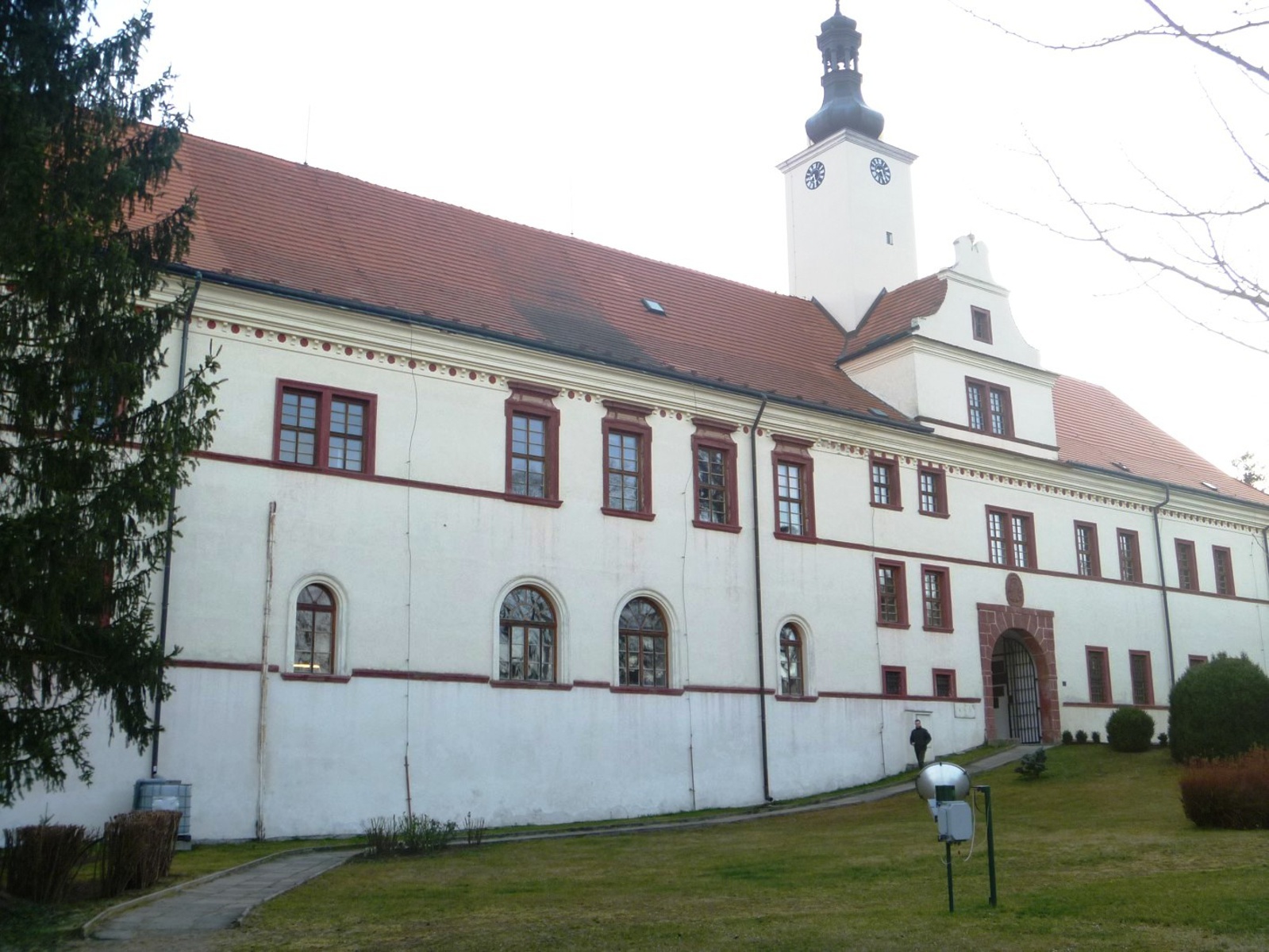 Objev středověké pekárny na zámku Komorní Hrádek byl překvapením -  Kutnohorský deník