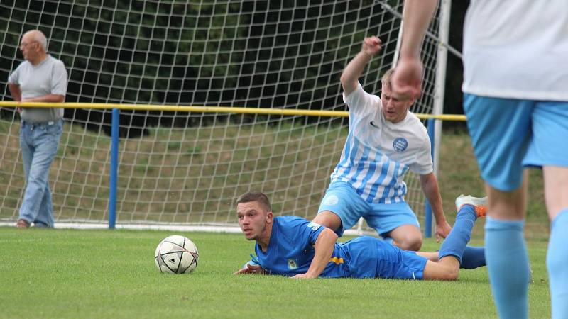 Z osmifinále Poháru Okresního fotbalového svazu Kutná Hora: SK 1933 ČUS Nové Dvory - SK Zbraslavice 8:0 (5:0).