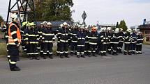 Cvičení, které prověřilo připravenost hasičů ze dvou krajů, se konalo v obci Vrdy přímo v areálu firmy, která vysoce hořlavý alkohol vyrábí.