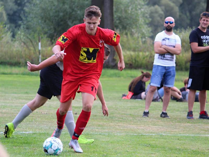 Fotbalová III. třída: FK Záboří nad Labem - TJ Sokol Červené Janovice 4:2 (2:1).