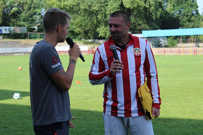 Na fotbalový kemp do Kutné Hory zavítal Tomáš Řepka.