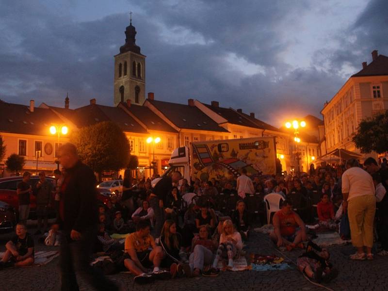 Kinematograf bratří Čadíků na kutnohorské Palackého náměstí