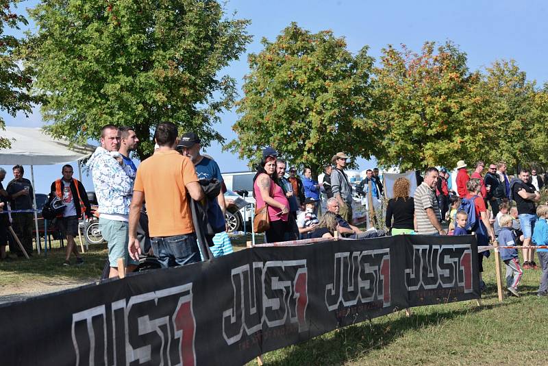 Mezinárodní mistrovství České republiky enduro v Uhlířských Janovicích.