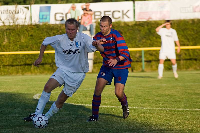 Z utkání I. B třídy Paběnice - Loučeň 2:1, sobota 30. srpna 2008