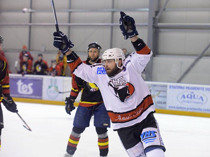 Třetí zápas semifinále play off krajské hokejové ligy mezi Čáslaví a Mělníkem.