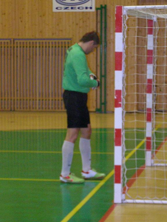 Z futsalového utkání čtvrtfinále play off Benago Zruč - Nejzbach Vysoké Mýto (6:1)