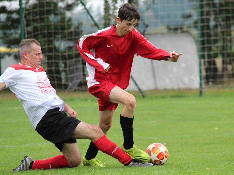 Fotbalová IV. třída, skupina B: SK Zbraslavice B - TJ Jiskra Zruč nad Sázavou B 3:0 (1:0).