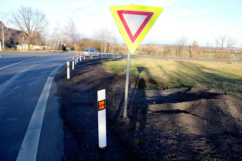 Na Skalce vyrostly patníky kvůli bezpečnosti.