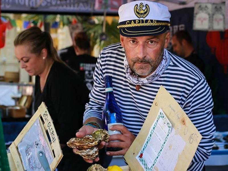 Ze street food festivalu Dobré jídlo světa.