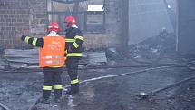 Rozsáhlý požár v Kutné Hoře si vyžádal vysoké nasazení hasičů.