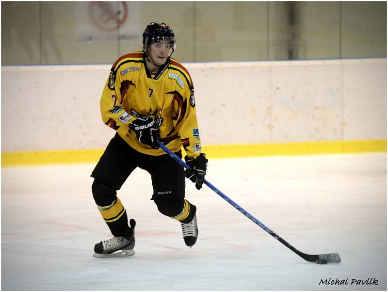 Krajská soutěž mužů: Sršni Kutná Hora - HC Žabonosy 4:1, 27. října 2013.