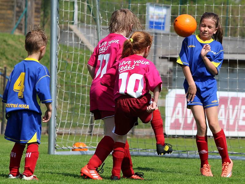 Fotbalový mistrovský turnaj mladších přípravek v Čáslavi: FK Čáslav C - Sparta Kutná Hora 7:6.