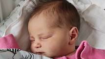Karolína Langier se narodila 3. března 2022 ve 12.25 hodin v čáslavské porodnici. Vážila 3220 gramů a měřila 49 centimetrů. Domů do Kolína si ji odvezli maminka Veronika, tatínek Marek a tříletá sestřička Victoria.