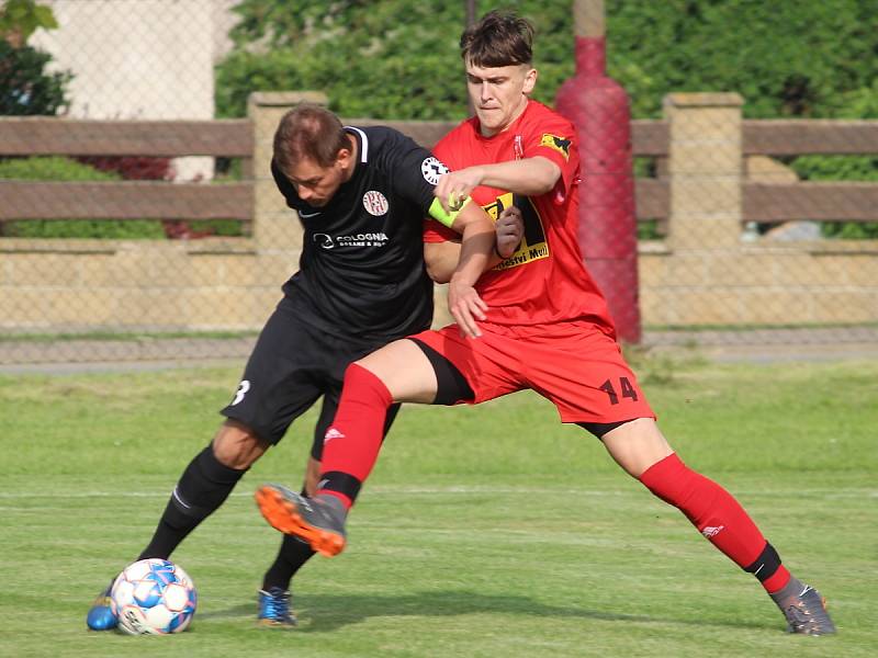 Letní liga Pivovaru Kutná Hora: TJ Sokol Červené Janovice - SK Malešov 7:3 (3:1).