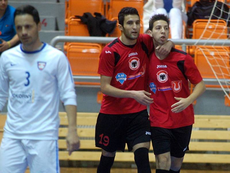 2. semifinále ChFL: FC Tango Brno - FC Benago Zruč n. S. 3:9, 3. května 2013.