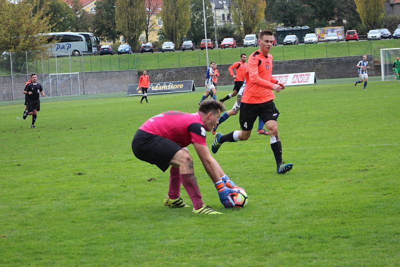 V Čáslavi rozhodovaly až penalty, které domácí proti pražské Admiře zvládli a získali bod navíc.