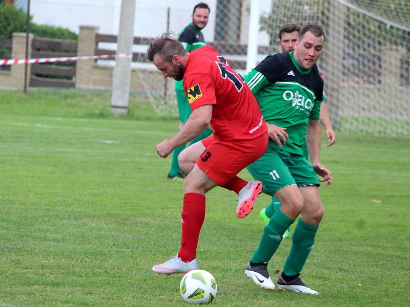 Fotbalová III. třída: TJ Sokol Červené Janovice - FK Miskovice 5:1 (2:0).