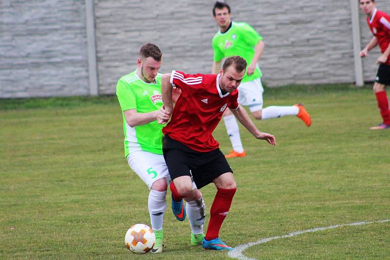 Fotbalisté Hlízova si v prvním domácím utkání jarní části sezony s chutí zastříleli a Tuchoraz porazili 5:0.