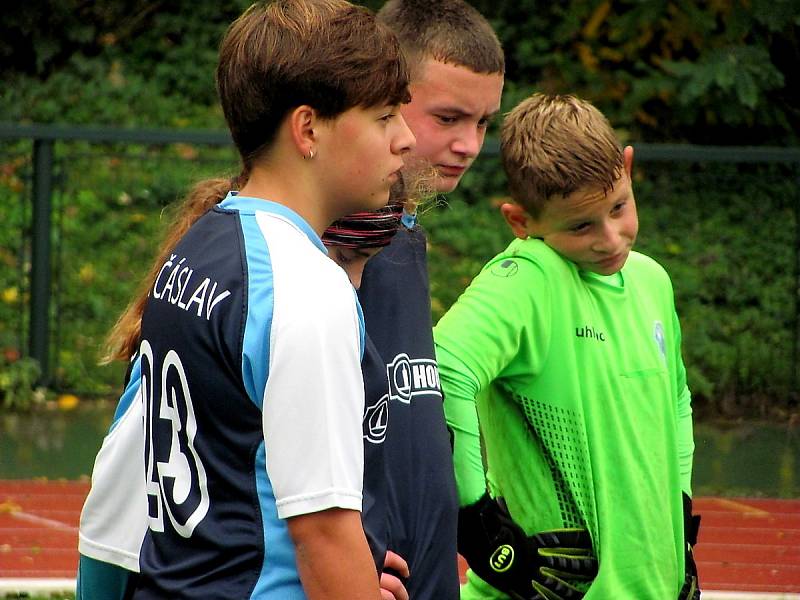 Česká fotbalová liga mladších žáků U13: FK Čáslav - FK Viktoria Žižkov 2:9 (1:2, 0:3, 1:4).