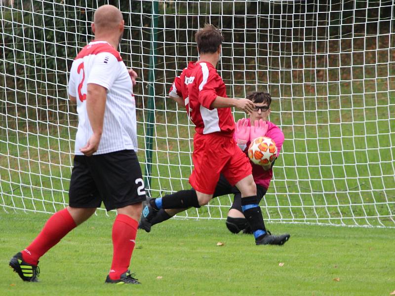 Fotbalová IV. třída, skupina B: SK Zbraslavice B - TJ Jiskra Zruč nad Sázavou B 3:0 (1:0).