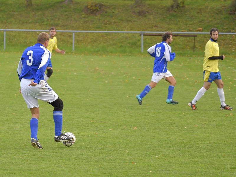 Utkání 7. kola okresního fotbalového přeboru: Zbraslavice - Sázava B 2:3.