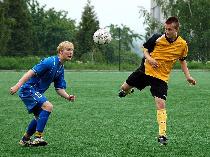 27. kolo krajského přeboru staršího dorostu: Kutná Hora - Rakovník, 30. května 2010.