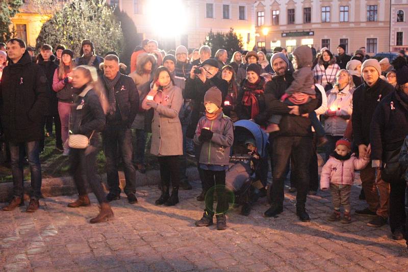 Happening v Kutné Hoře k výročí 17. listopadu.