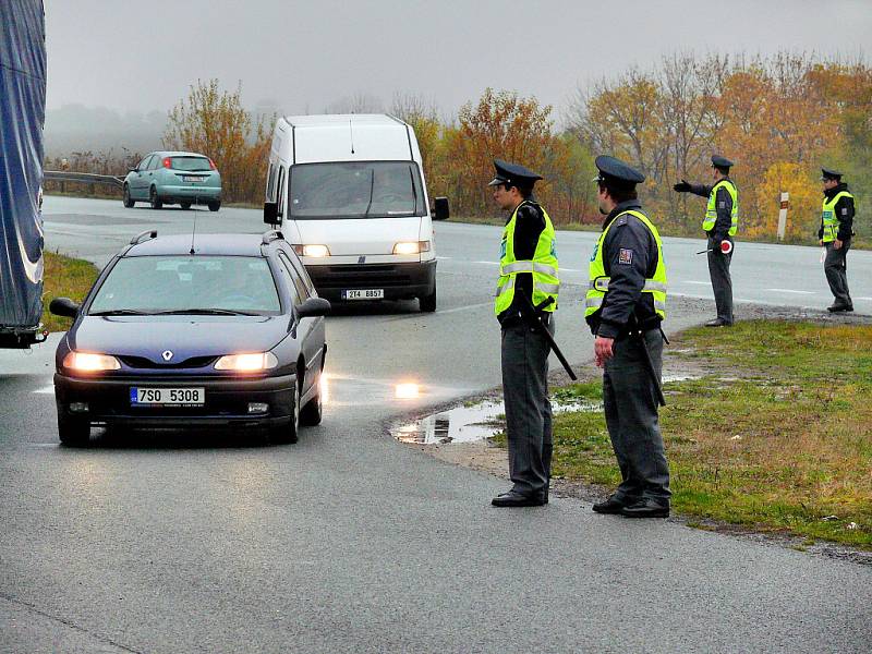 Výcvik frekventantů policejní školy u Čáslavi