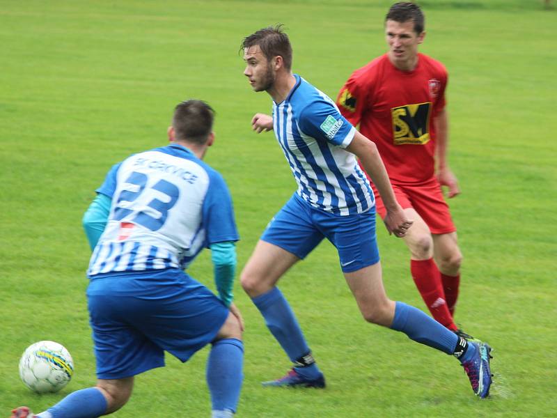 Letní liga Pivovaru Kutná Hora: TJ Sokol Červené Janovice - SK Církvice 8:4 (5:1).