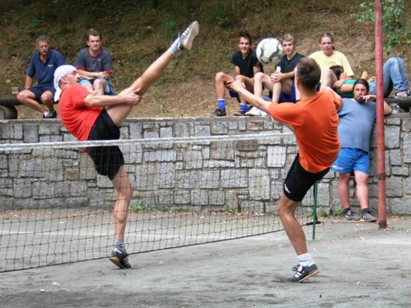 Nohejbalový turnaj v Opatovicích, sobota 2. srpna 2008