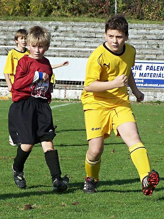 Z fotbalového utkání starší přípravy Kutná Hora A – Červené Janovice 4:1, sobota 23. října 2010.