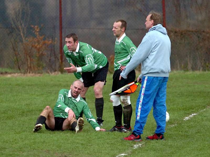 Fotbal: Rataje B - Malešov B, 10. 4. 2010