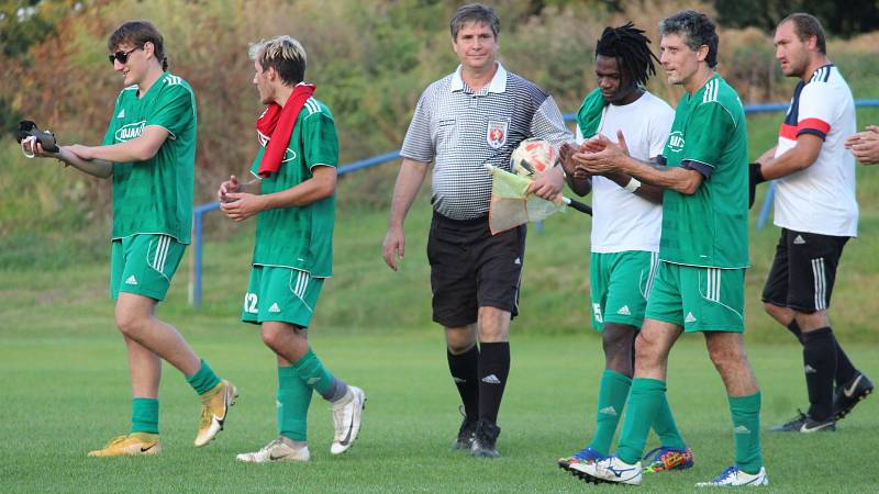 Fotbalová IV. třída, skupina B: TJ Sokol Družba Suchdol B - SK Zbraslavice B 11:0 (7:0).