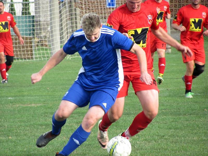 Mistrovské fotbalové utkání III. třídy: TJ Sokol Červené Janovice - TJ Zbýšov 0:2 (0:0).