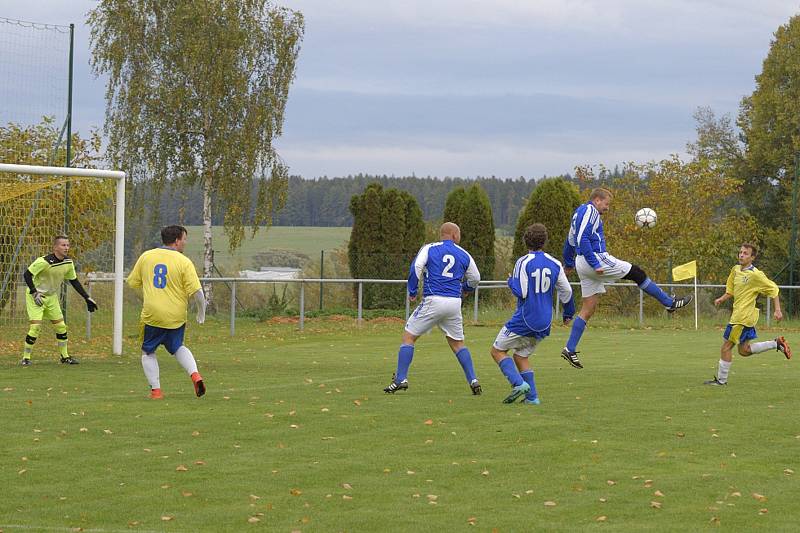 Utkání 7. kola okresního fotbalového přeboru: Zbraslavice - Sázava B 2:3.