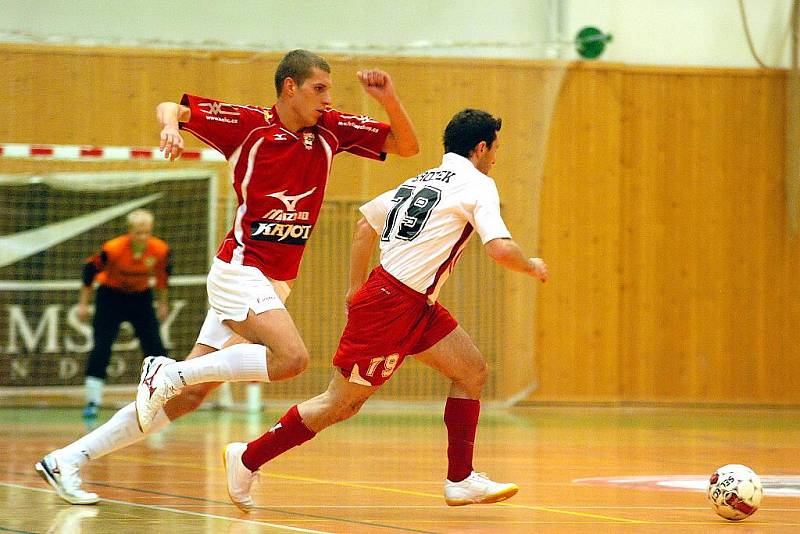 Benago Zruč nad Sázavou - Kajot Helas Brno 3:5 (0:0). 30.10.2010