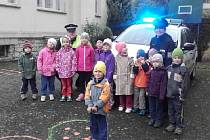 Děti z MŠ Kaňk navštívila policie
