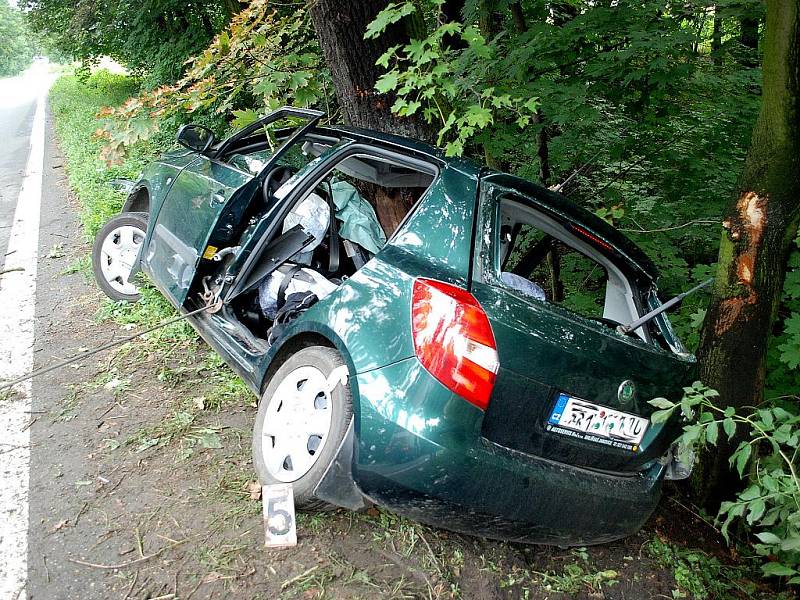 Dopravní nehoda mezi Novými Dvory a Svatým Mikulášem. 3. 8. 2010