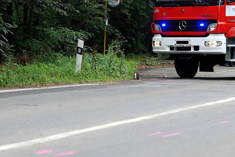 Dopravní nehoda mezi Novými Dvory a Svatým Mikulášem. 3. 8. 2010