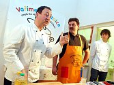 Hostem kulinářské talk-show v Mozaice byl policejní mluvčí Daniel Votroubek. 7.12.2010