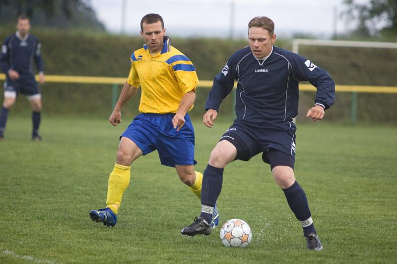 Z utkání I. B třídy Paběnice - Tuchoraz 0:5, sobota 30. května 2009