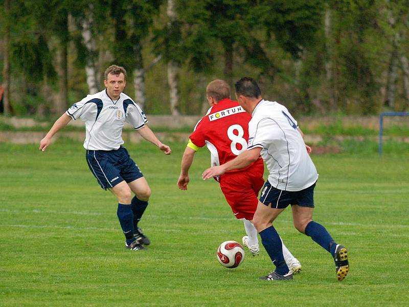 19. kolo okresního přeboru: Zruč n. S. - Sázava, 1. května 2010.