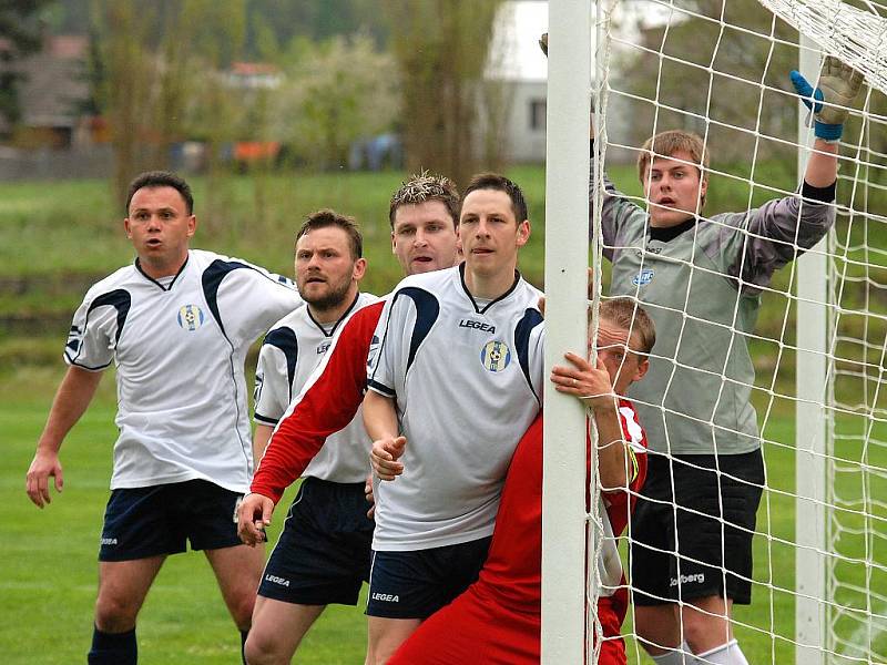 19. kolo okresního přeboru: Zruč n. S. - Sázava, 1. května 2010.