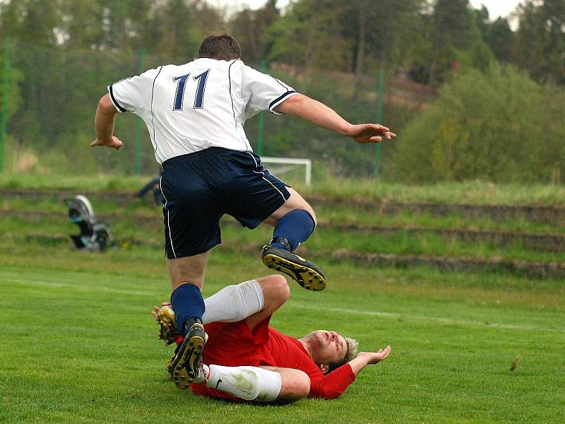 19. kolo okresního přeboru: Zruč n. S. - Sázava, 1. května 2010.