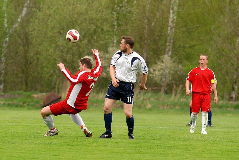 19. kolo okresního přeboru: Zruč n. S. - Sázava, 1. května 2010.